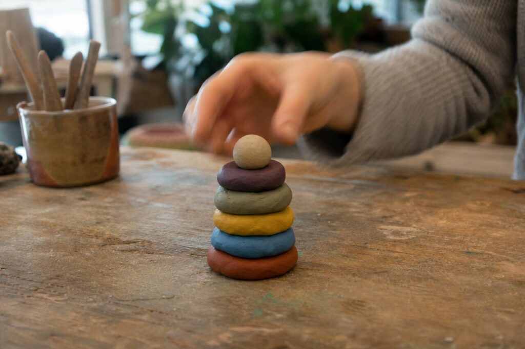 Tour de pâte multicolore à six niveaux